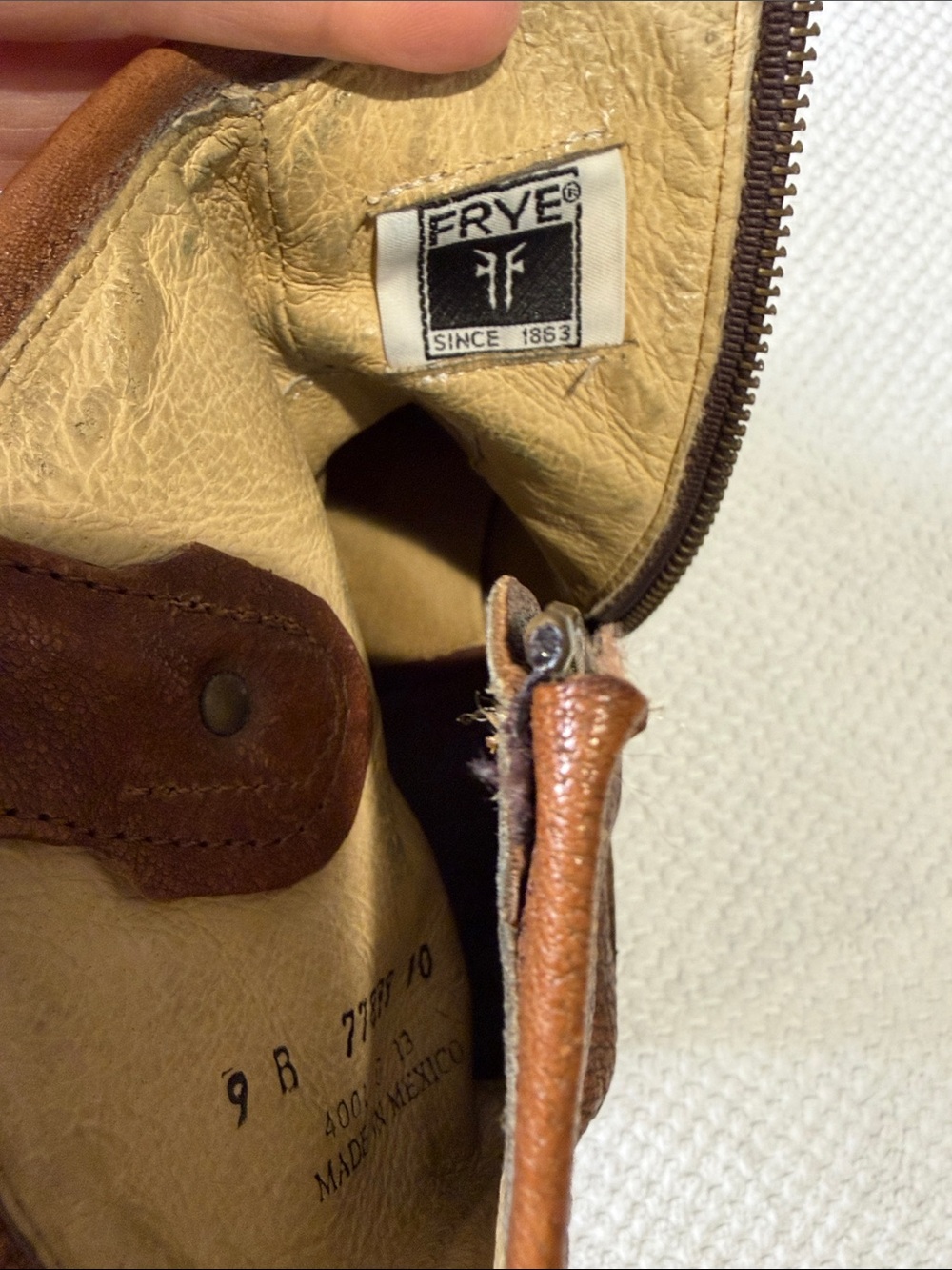 FRYE Melissa Button Short Leather Boots Brown Cognac Ankle Booties Size 9B - Picture 2 of 12